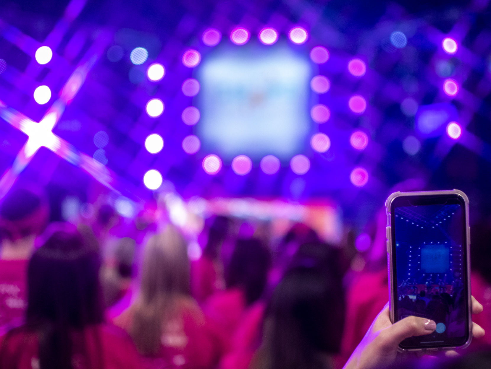 THON, Sunday, Phone Use